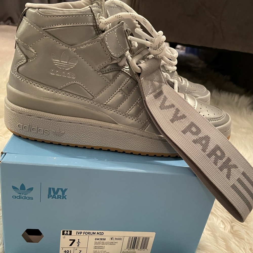 IVY PARK x Forum Mid Icy Park Sneaker